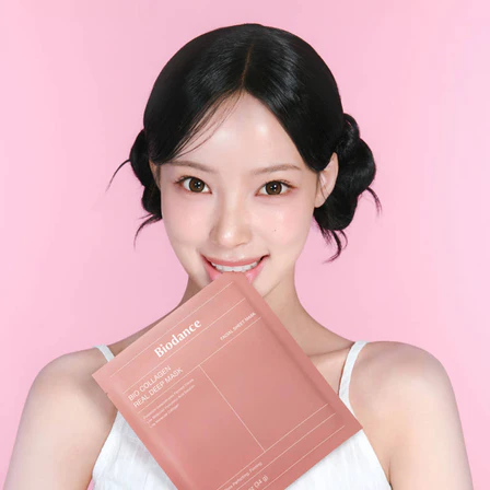 바이오 콜라겐 리얼 딥 마스크를 든 원이 바이오던스 화보